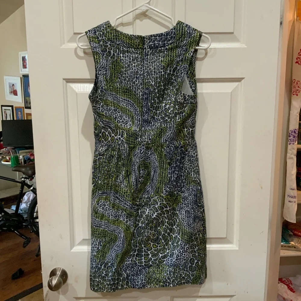 Trina Turk Pasadena Metallic Jacquard Shift Dress Green Blue Geometric Size 4 - Picture 3 of 6